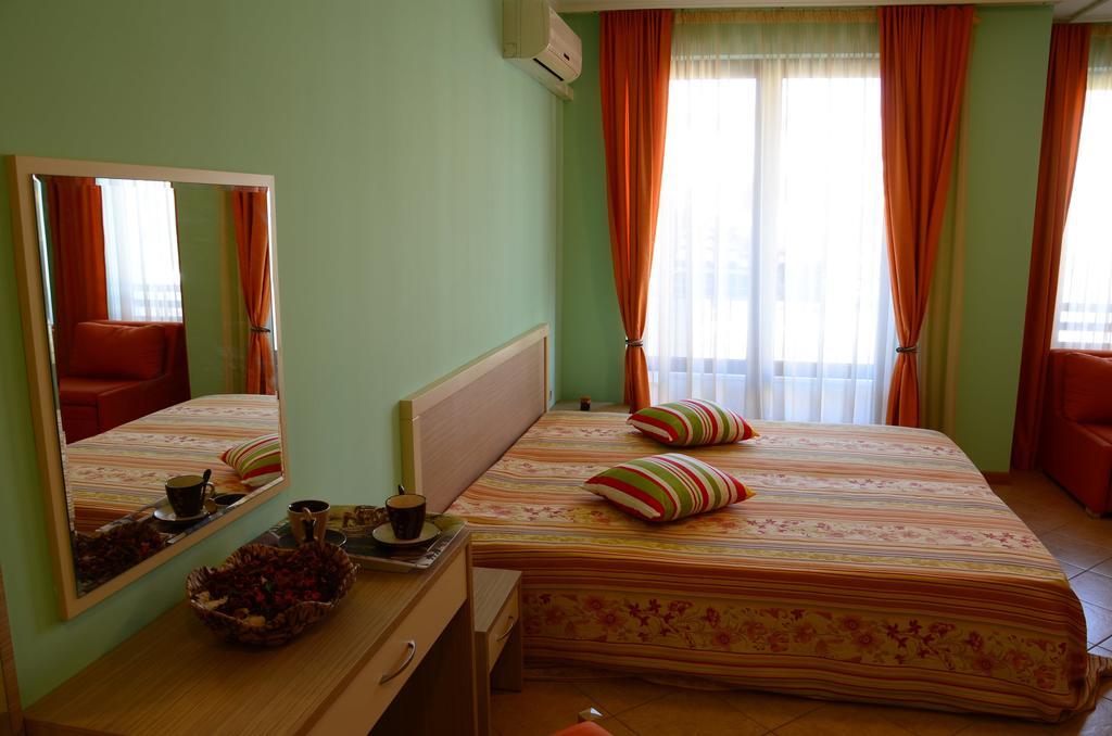 Aparthotel Royal Sun Slantschew brjag Zimmer foto
