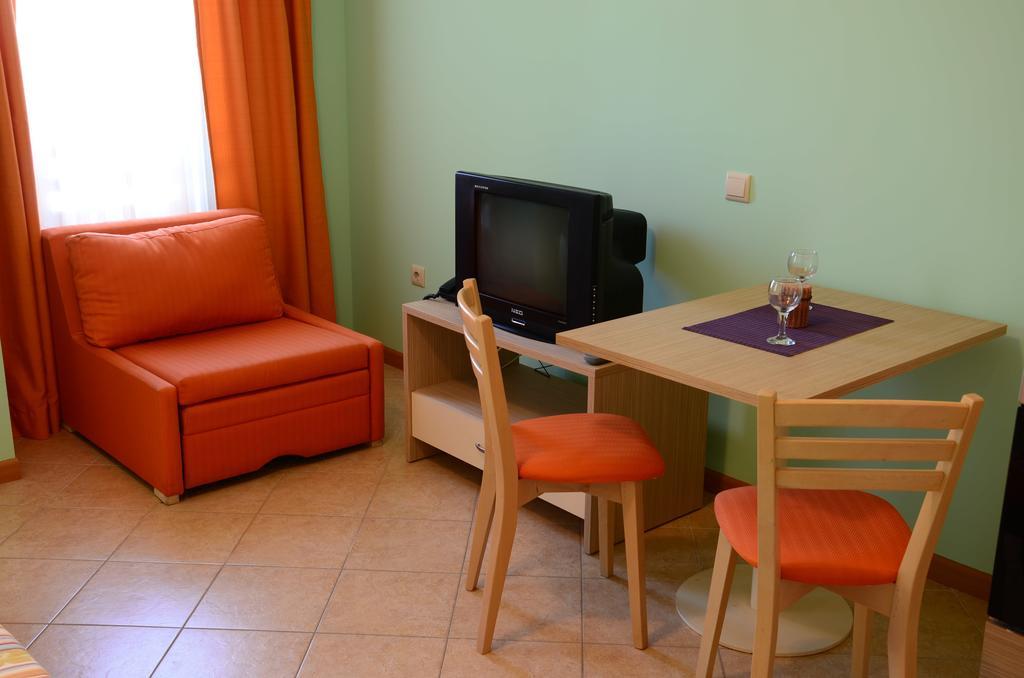 Aparthotel Royal Sun Slantschew brjag Zimmer foto